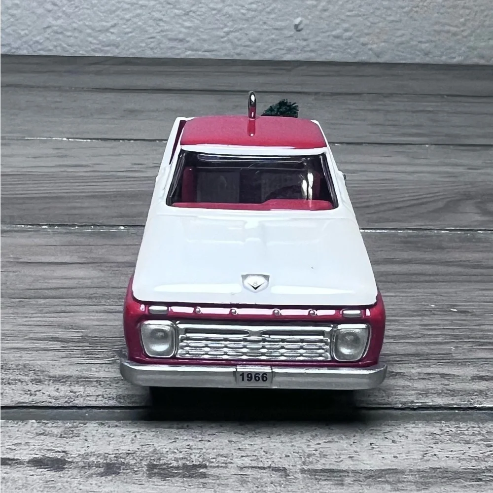 Hallmark 2012 NIB 1966‎ Ford All-American Trucks #18 series Christmas Ornament